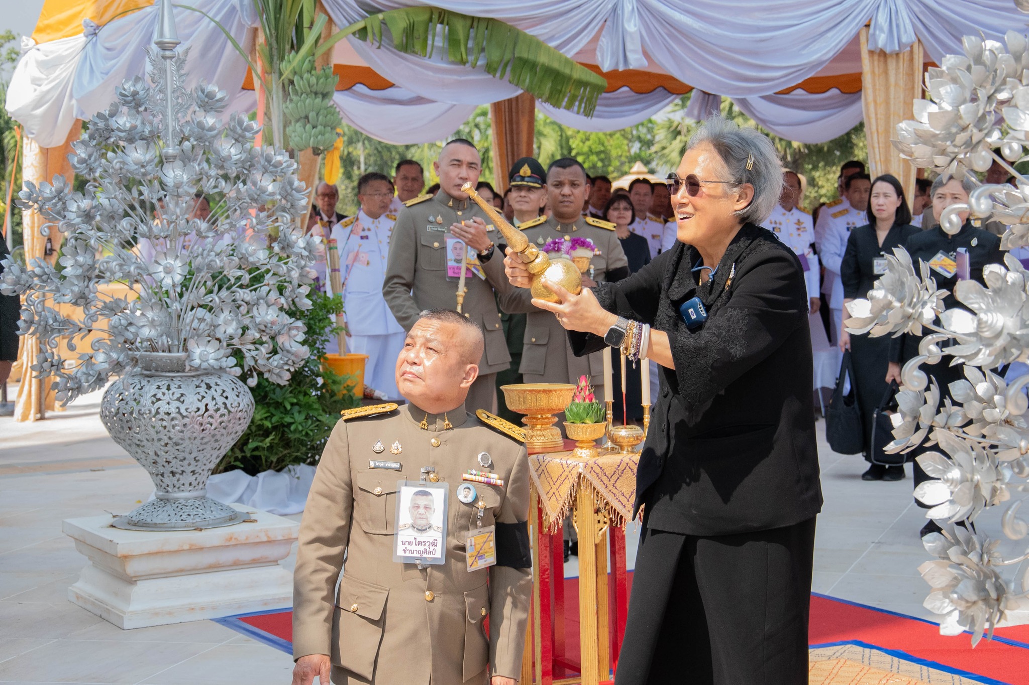 สมเด็จพระกนิษฐาธิราชเจ้า กรมสมเด็จพระเทพรัตนราชสุดา ฯ สยามบรมราชกุมารี เสด็จพระราชดำเนินไปทรงบำเพ็ญกุศลเนื่องในโอกาสครบ 1 ทศวรรษ พระพุทธเมตตาประชาไทยไตรโลกนาถคันธารราฐอนุสรณ์ และทรงประกอบพิธีทอดผ้าป่าสมทบทุน มูลนิธิพระพุทธเมตตาประชาไทย ในพระบรมราชินูปถัมภ์ ณ วัดทิพย์สุคนธาราม อำเภอห้วยกระเจา จังหวัดกาญจนบุรี